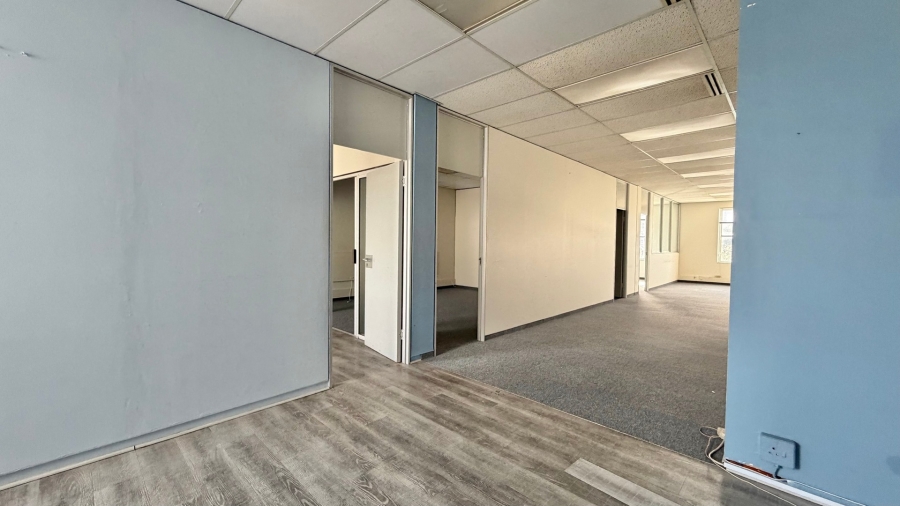 To Let Commercial Property for Rent in Somerset West Western Cape